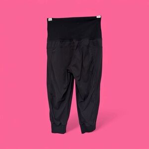 Lululemon Athletica Black Flattering Capris
